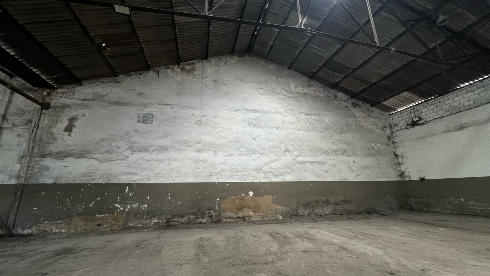 Reparación Bodega 7 Compas, fotografía 1