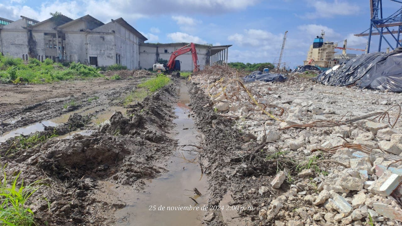 Demolición Frigopesca Contecar, fotografía 3